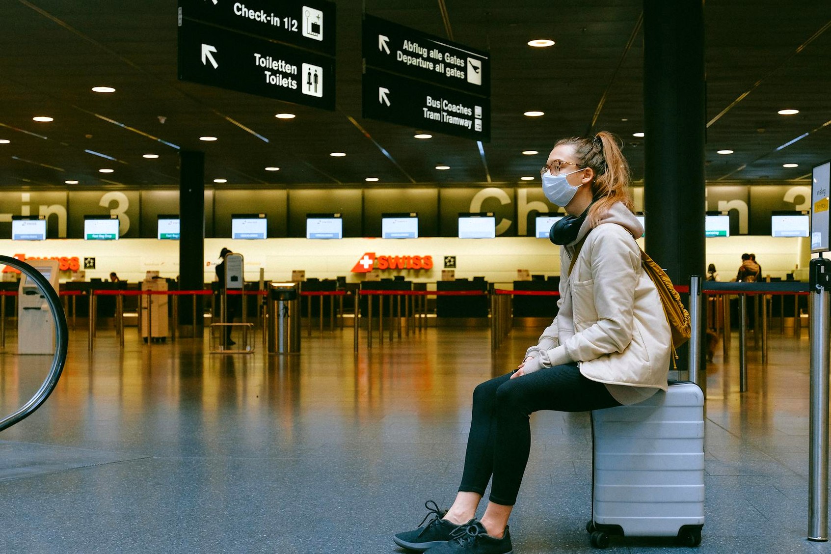인천공항 셀프 체크인 키오스크 - 자동 발권 시스템