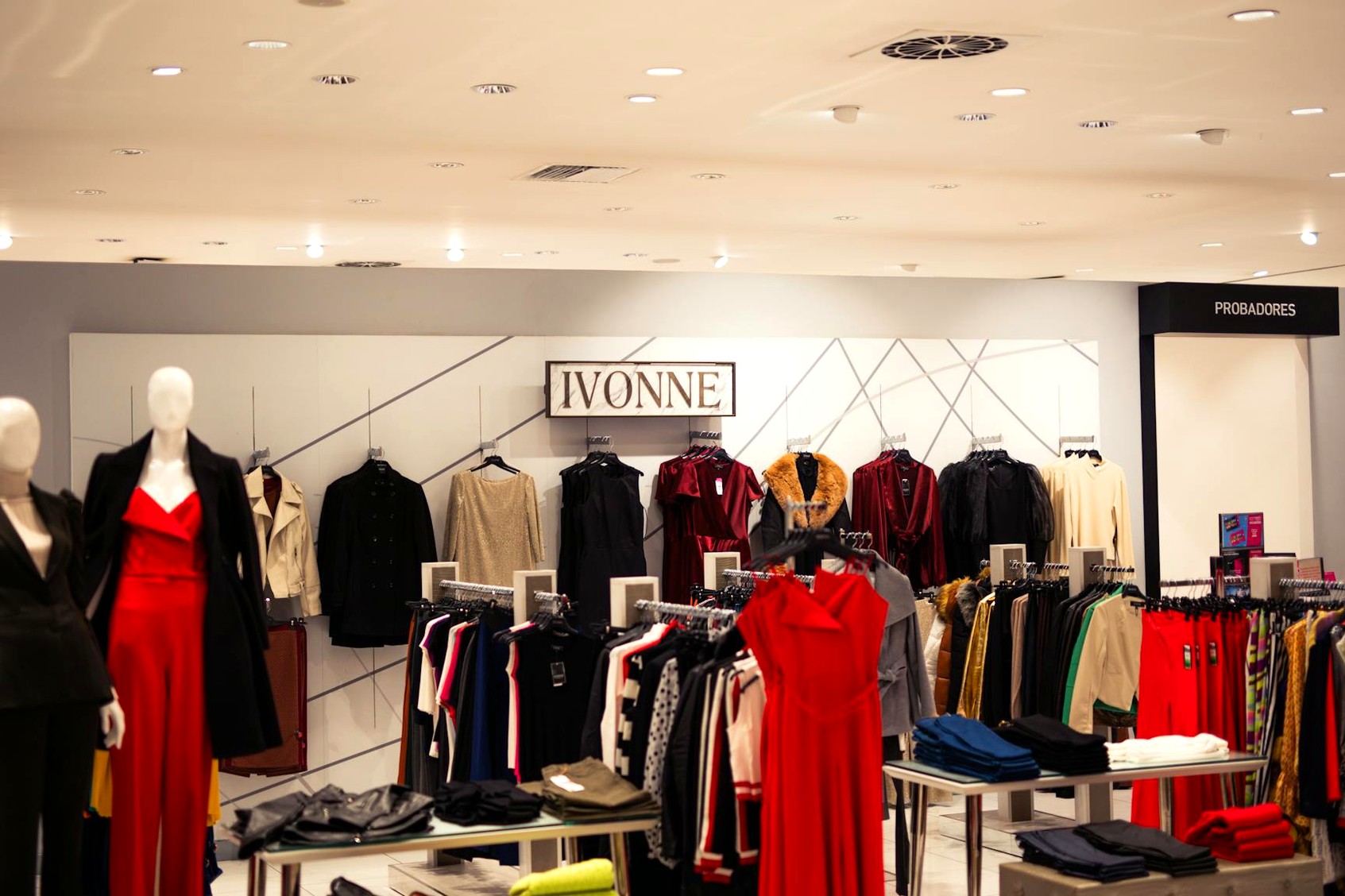 의류 매장 내부